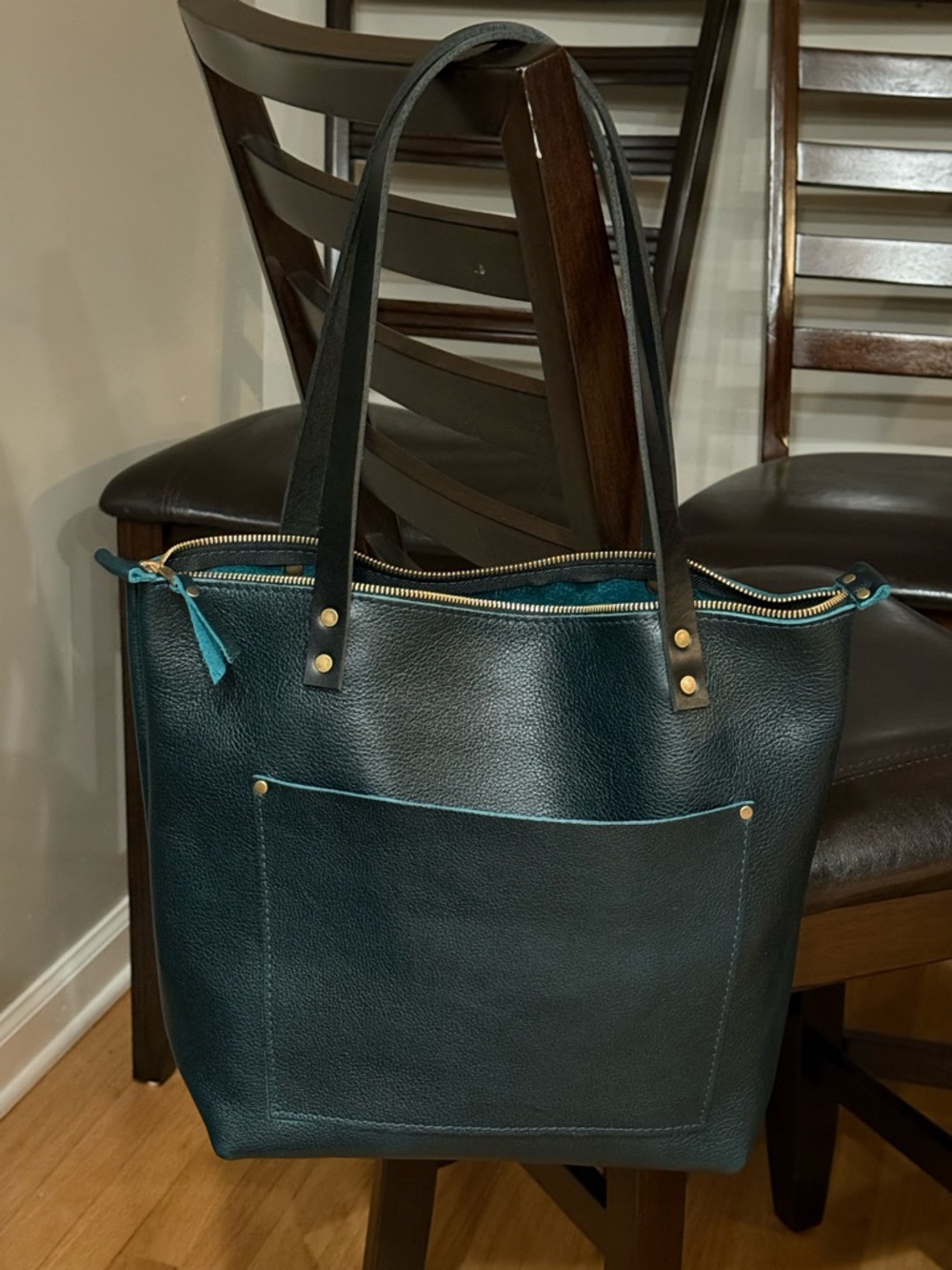 Boreal Portland Leather Medium Zippered Tote Bag Teal New Never Used